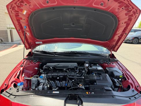 Certified 2025 Hyundai Elantra Sport FWD image 23