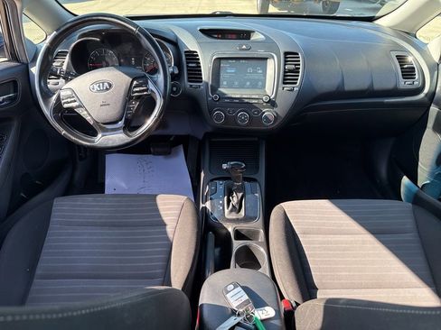 Used 2018 Kia Forte S w/ S Technology Plus Package FWD image 25