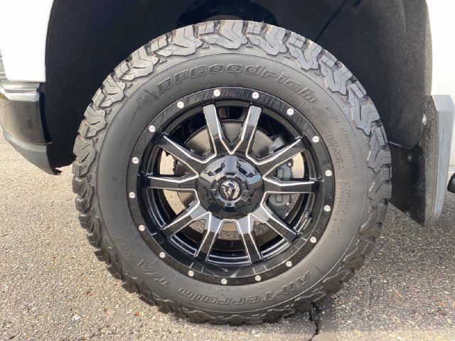 Used 2019 Chevrolet Silverado 1500 LT Trail Boss AWD/4WD image 24