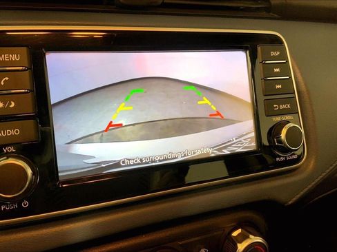 Used 2025 Nissan Versa SV FWD image 21