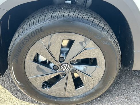 New 2025 Volkswagen Taos S image 6