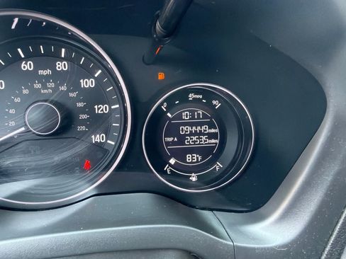 Used 2016 Honda HR-V EX image 2