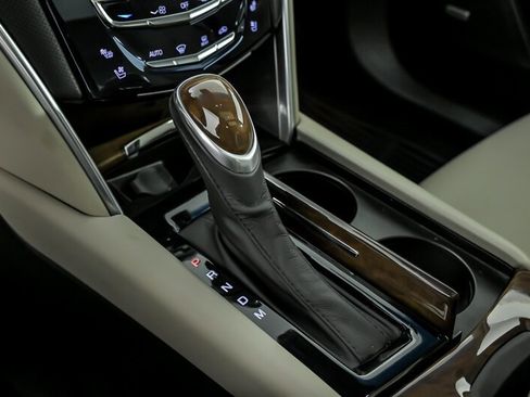 Used 2019 Cadillac XTS Luxury w/ Driver Awareness Package image 31