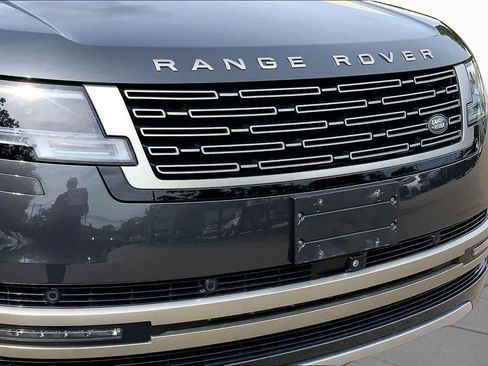 Used 2023 Land Rover Range Rover SE AWD/4WD image 28