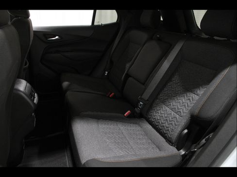 Used 2022 Chevrolet Equinox LT image 20