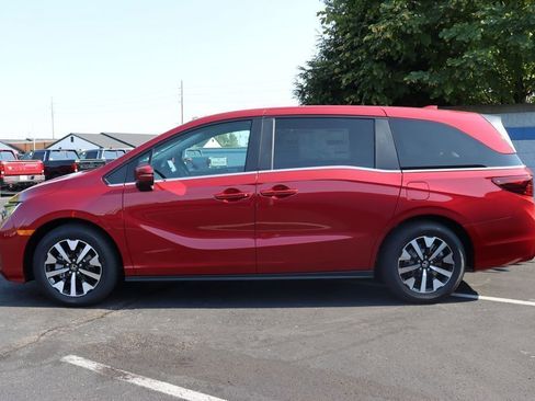Used 2026 Honda Odyssey EX-L image 2
