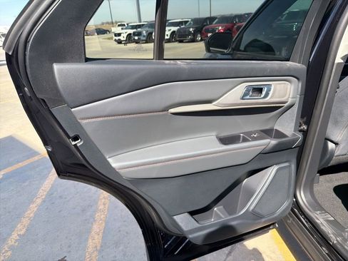 New 2026 Ford Explorer Active image 18