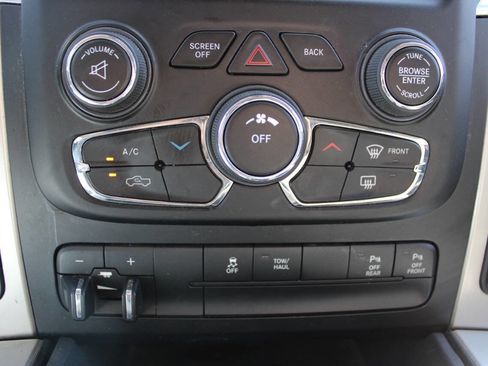 Used 2016 RAM 1500 Big Horn image 29