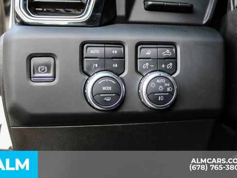 Used 2024 GMC Sierra 3500 Denali Ultimate image 30