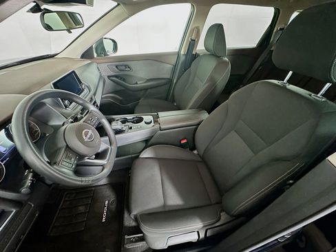 Used 2023 Nissan Rogue S AWD/4WD image 13