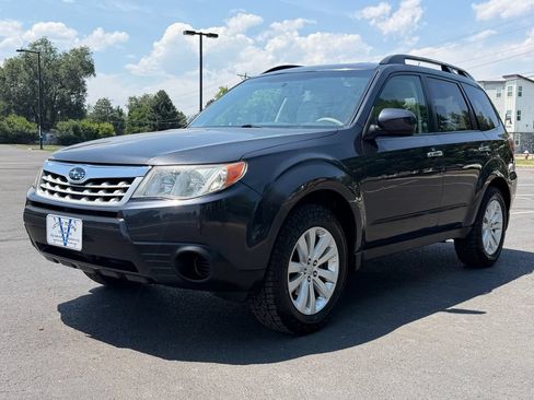 Used 2013 Subaru Forester 2.5X Premium w/ Popular Pkg 1 AWD/4WD image 10
