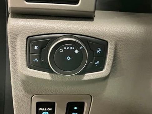 Used 2020 Ford F150 Lariat RWD image 21