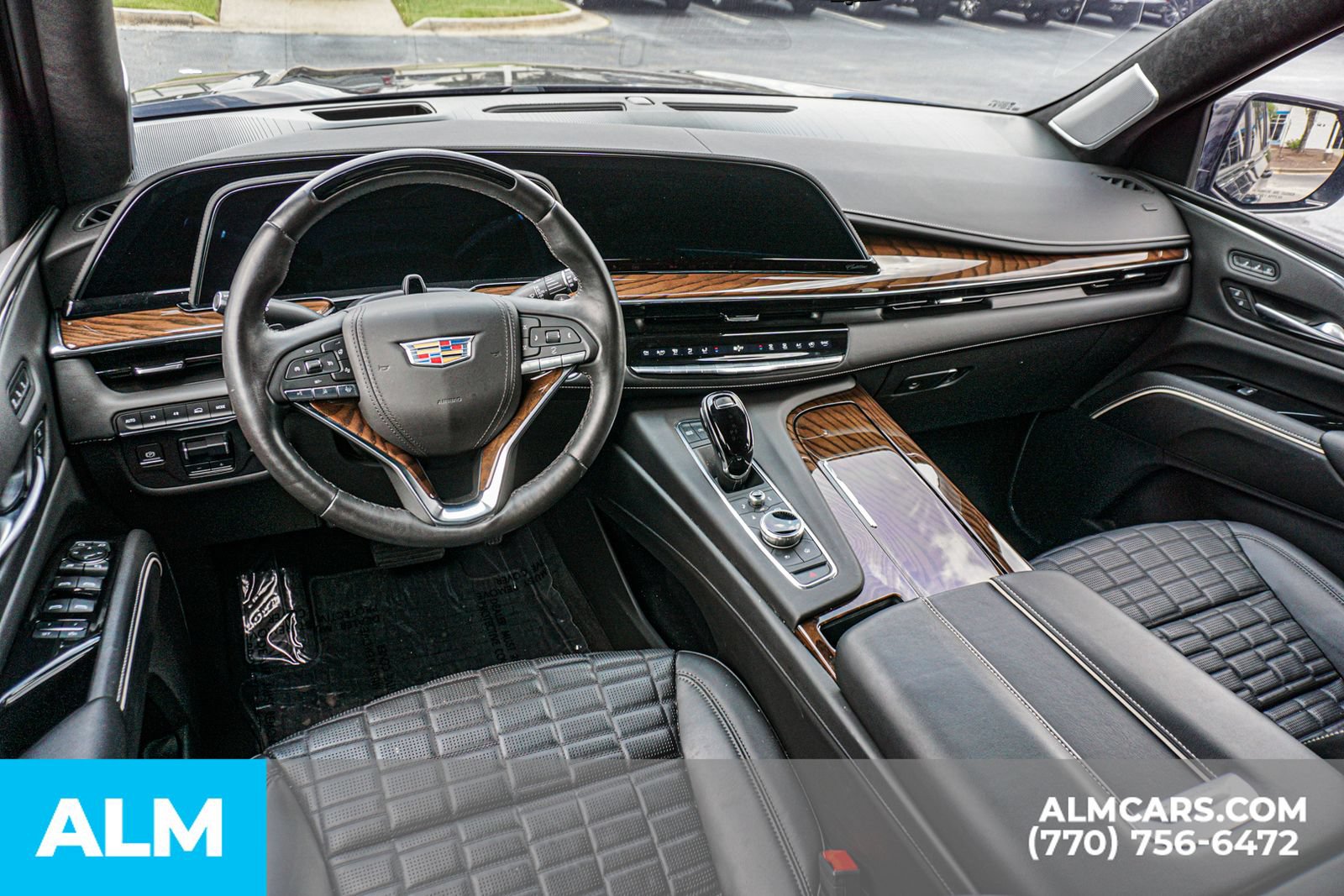 Used 2023 Cadillac Escalade Sport Platinum w/ LPO, ONYX Package AWD/4WD image 28