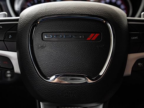 Used 2017 Dodge Challenger R/T Scat Pack w/ Leather Interior Group RWD image 28