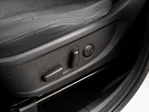 Used 2019 Hyundai Santa Fe SEL image 45