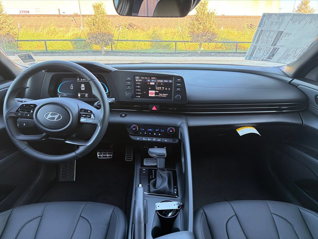 New 2026 Hyundai Elantra SEL Sport FWD image 20