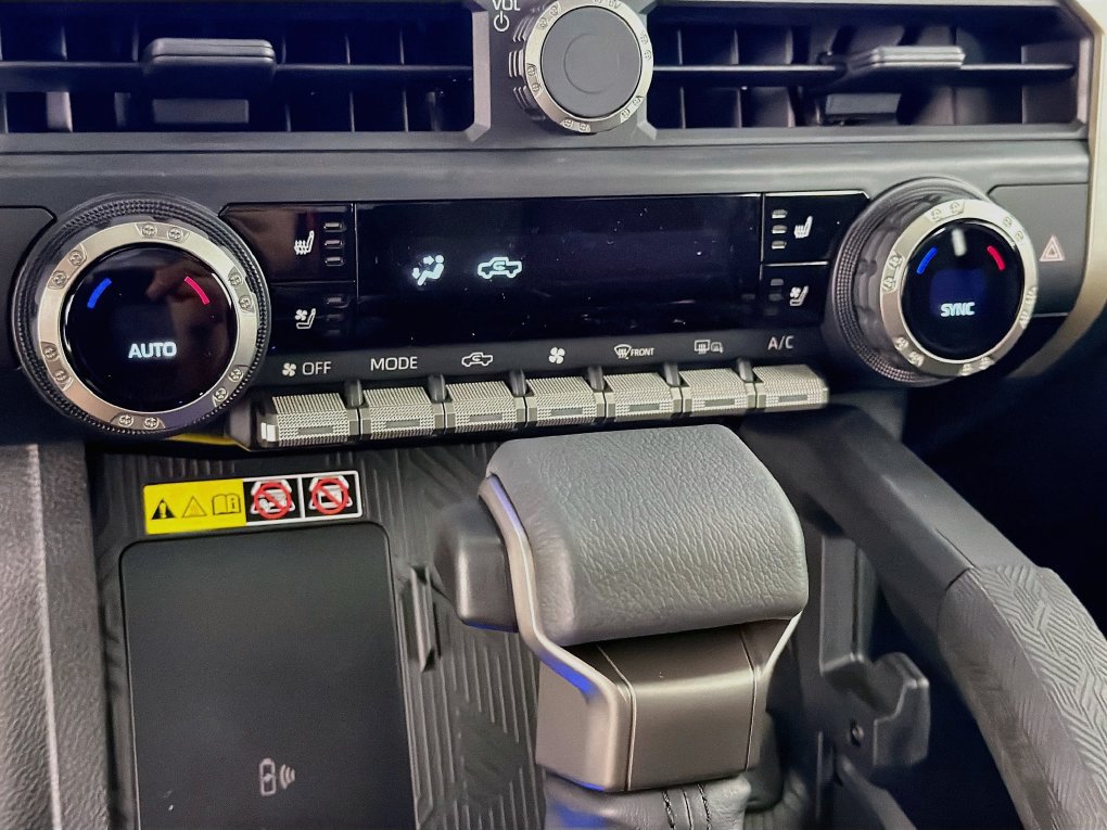 New 2026 Toyota Tacoma Limited AWD/4WD image 19
