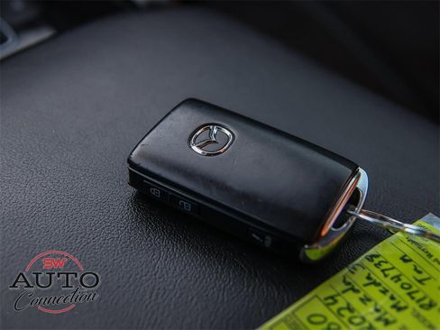 Used 2024 MAZDA MAZDA3 s image 34