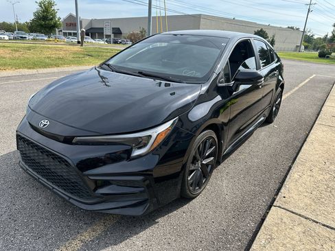 Used 2025 Toyota Corolla SE FWD image 8