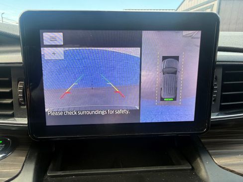 Used 2020 Ford Explorer Limited w/ Class III Trailer Tow Package AWD/4WD image 9