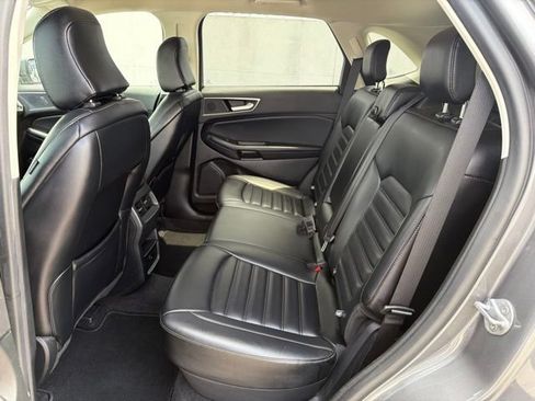 Used 2024 Ford Edge SEL AWD/4WD image 16