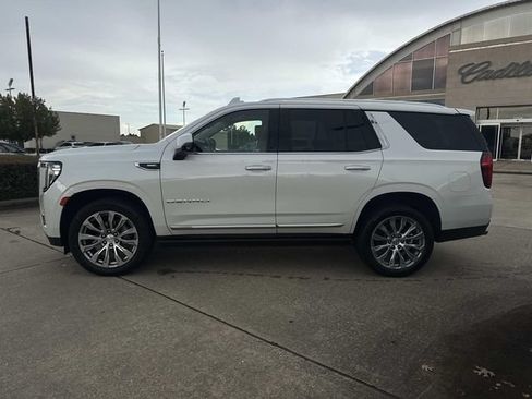 Used 2023 GMC Yukon Denali RWD image 8
