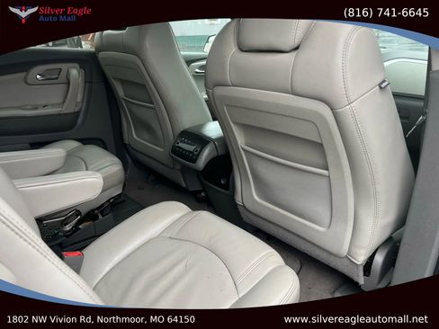 Used 2009 Chevrolet Traverse LT image 8