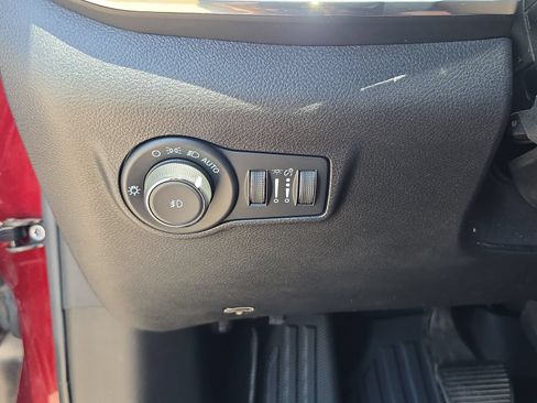 Used 2022 Jeep Compass Limited AWD/4WD image 22