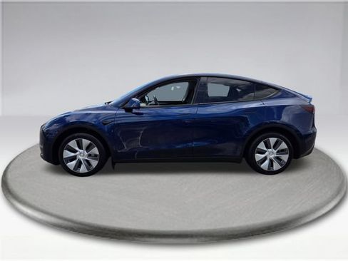 Used 2023 Tesla Model Y Long Range AWD/4WD image 16