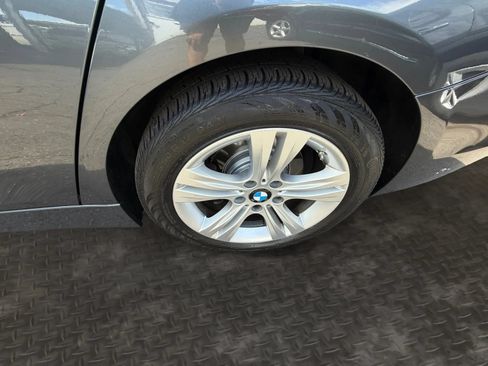 Used 2017 BMW 330i xDrive Sedan AWD/4WD image 38