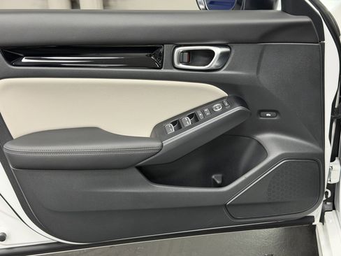 Used 2024 Honda Civic Touring image 19