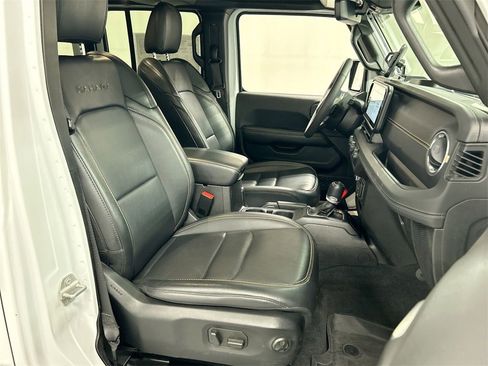 Certified 2024 Jeep Wrangler Sahara w/ Dual Top Group image 24