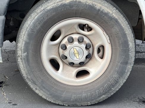 Used 2023 Chevrolet Express 2500 Extended w/ Driver Convenience Package image 42