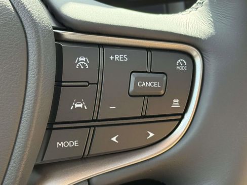 Used 2026 Lexus UX 300h AWD image 17