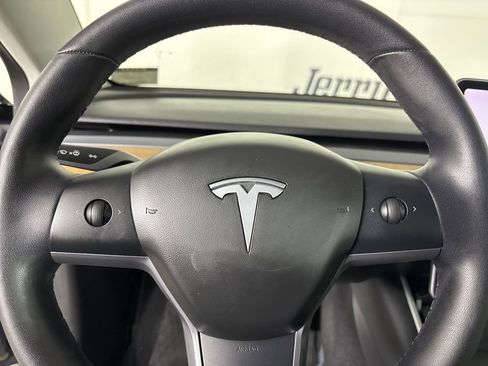 Used 2020 Tesla Model 3 Performance image 10