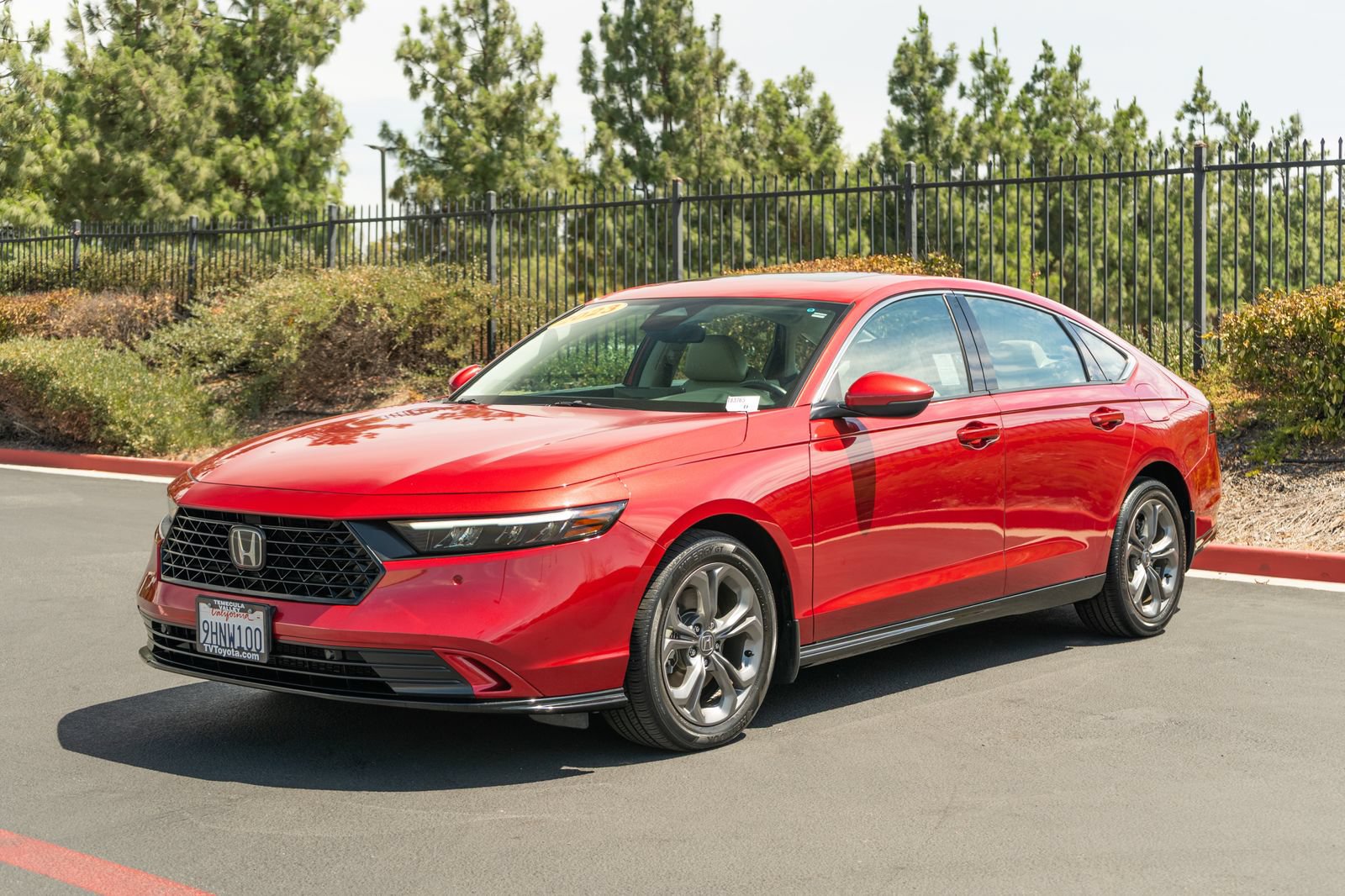 Used 2023 Honda Accord EX-L image 5