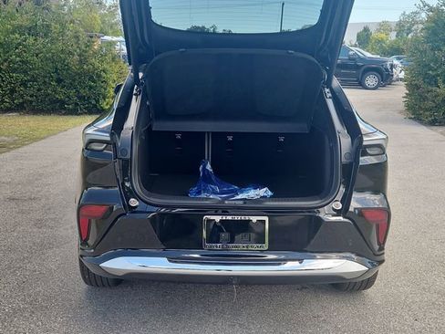 New 2026 Buick Envista Avenir FWD image 5