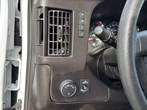 Used 2024 Chevrolet Express 2500 Work Van w/ Driver Convenience Package image 21
