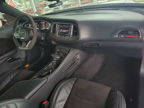Used 2023 Dodge Challenger SRT Hellcat image 9