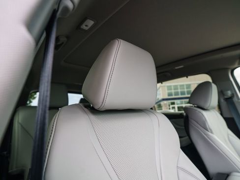 Certified 2022 Acura MDX SH-AWD w/ Technology Package image 19