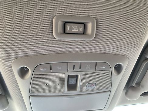 Used 2018 Nissan Pathfinder Platinum AWD/4WD image 25