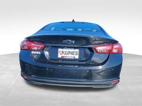 Used 2024 Chevrolet Malibu LT w/ Midnight Edition FWD image 9