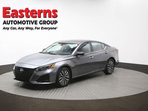 Used 2025 Nissan Altima 2.5 SV image 57