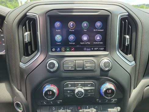 Used 2021 GMC Sierra 1500 AT4 w/ Off-Road Performance Package AWD/4WD image 18