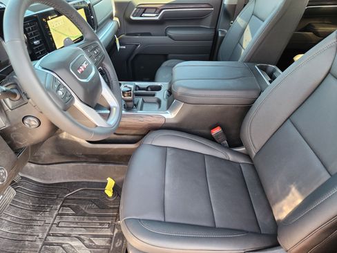 New 2026 GMC Sierra 1500 SLT AWD/4WD image 9