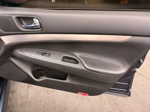 Used 2011 INFINITI G37 x Sedan w/ Premium Pkg AWD/4WD image 19
