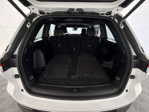 Used 2023 Jeep Grand Cherokee Altitude image 25