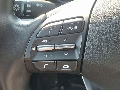Used 2020 Hyundai Elantra Value Edition FWD image 22