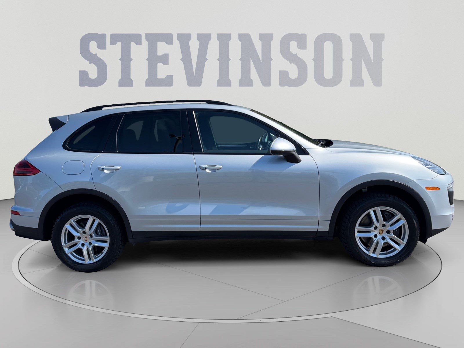 Used 2016 Porsche Cayenne AWD/4WD image 6