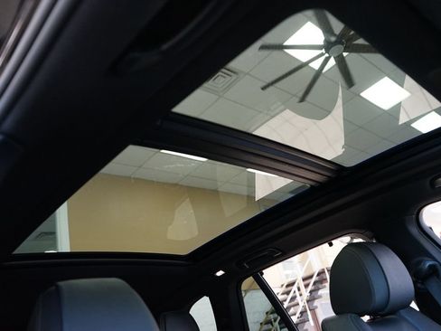 Used 2021 BMW X5 xDrive40i w/ Executive Package AWD/4WD image 12